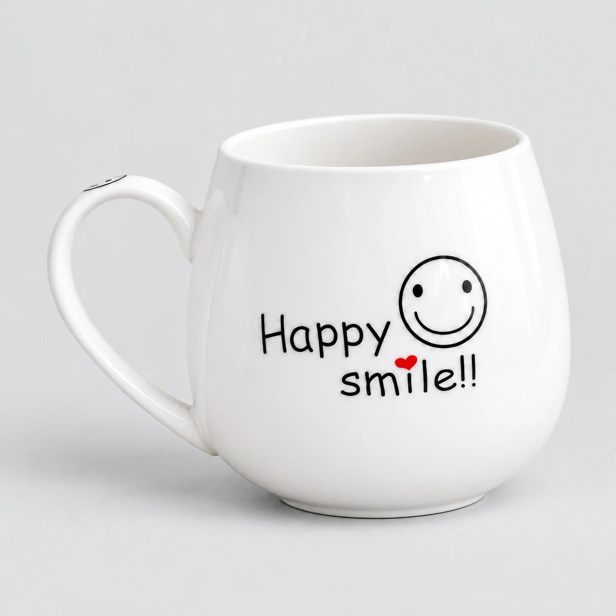 White mug with a Happy smile message and smiley face